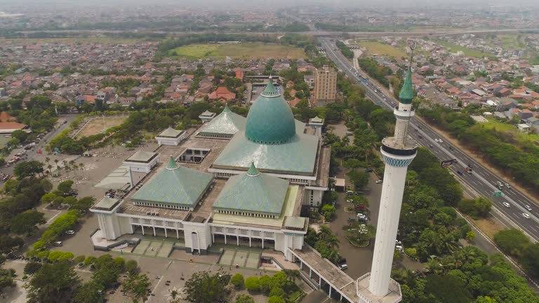 Discover Surabaya: A Tapestry of Culture, History, and Adventure